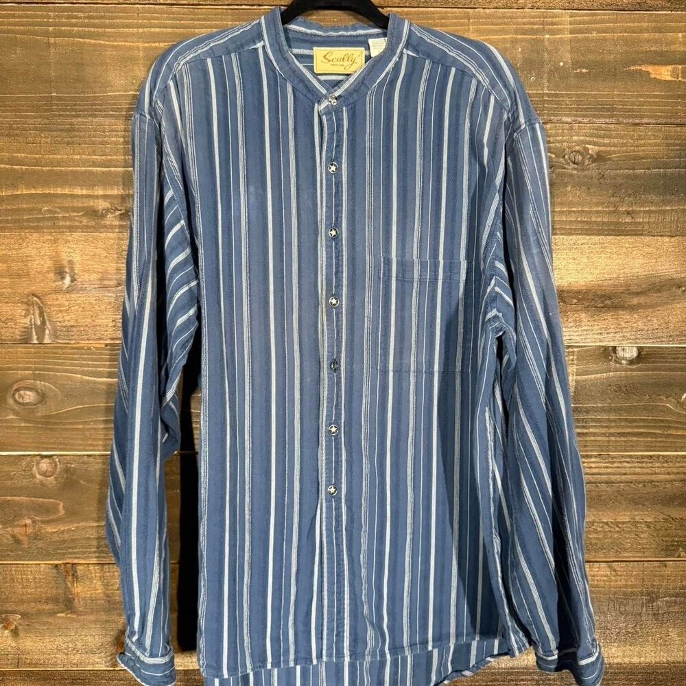 Scully Men's Blue and Navy Shirt Star Buttons Size XL